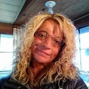 Meet your Posher, Katrina